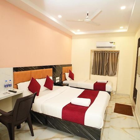 Hotel Rinza Residency 孟买 外观 照片