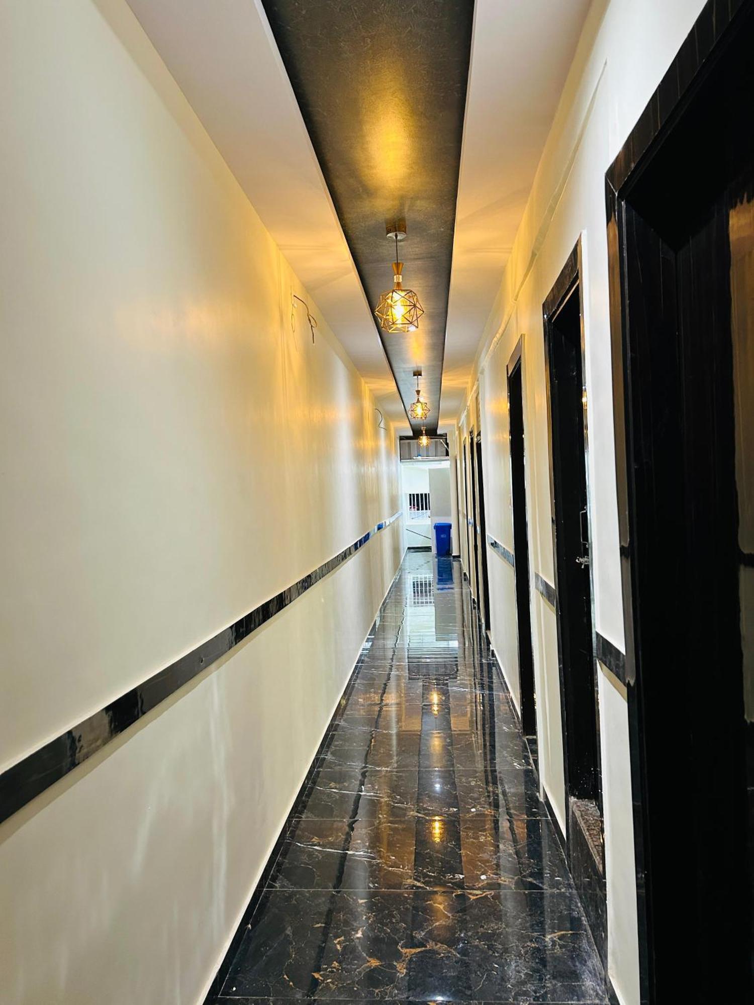 Hotel Rinza Residency 孟买 外观 照片